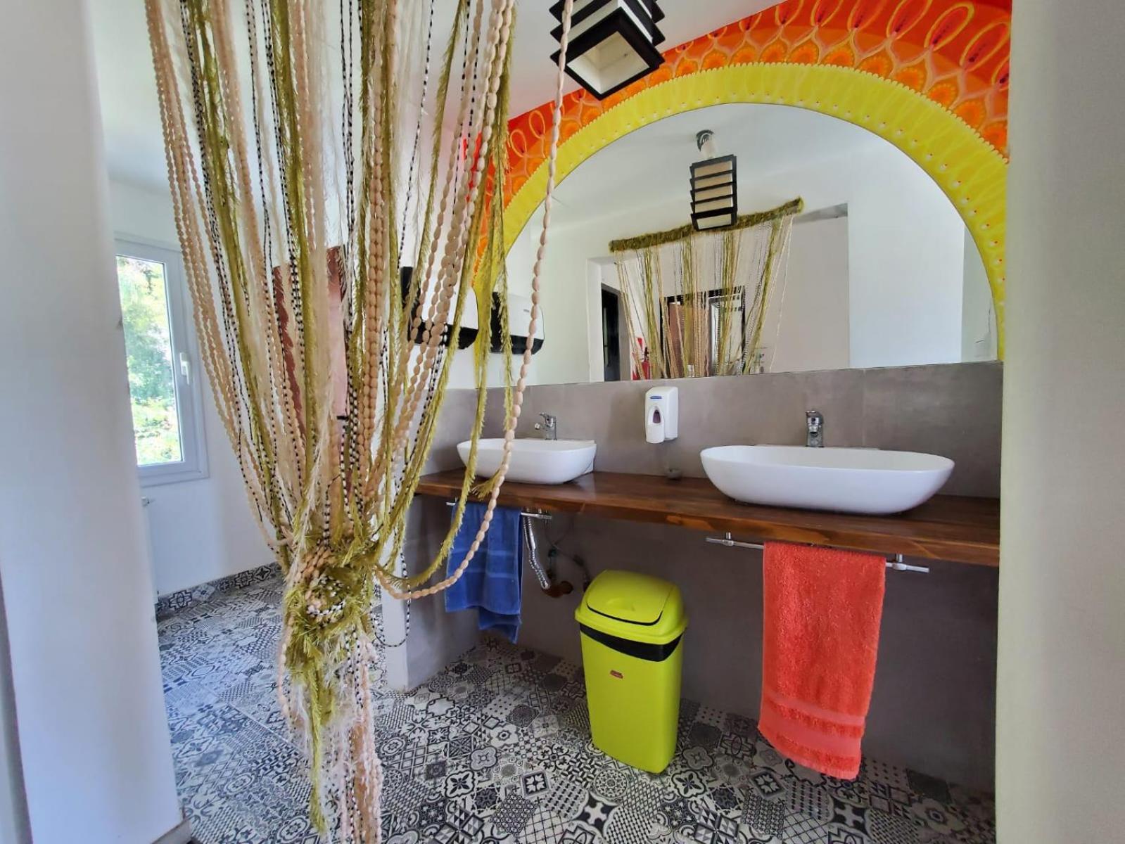 Roots Backpackers Hostel Rada Tilly Exterior photo